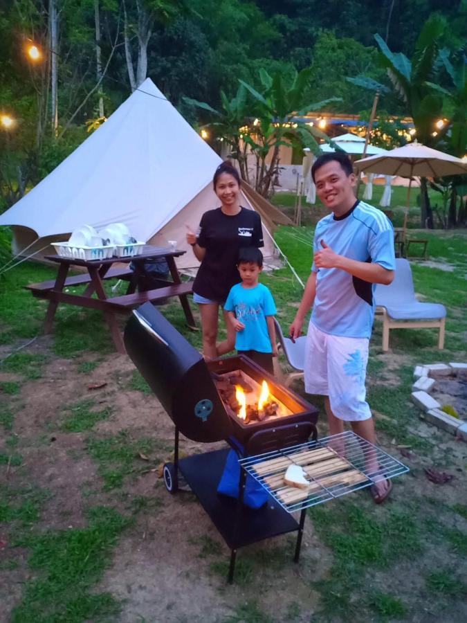 Canopy Villa Glamping Park Kampong Sum Sum Exterior photo